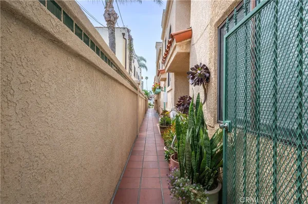 $1,790,000 | 1052 Belmont Avenue, Long Beach, CA 90804