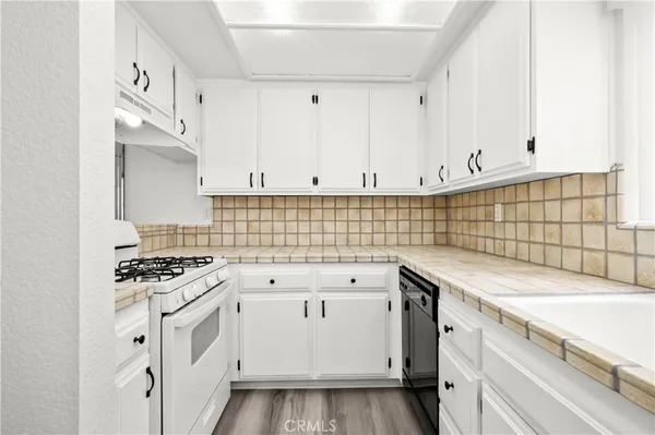 $1,790,000 | 1052 Belmont Avenue, Long Beach, CA 90804