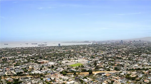 $1,790,000 | 1052 Belmont Avenue, Long Beach, CA 90804