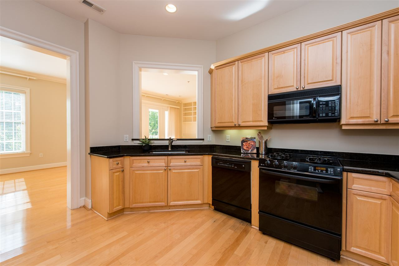 2813 Market Bridge Lane, Unit 301 Raleigh, NC 27608 - Photo 8 of 18 Photo 8