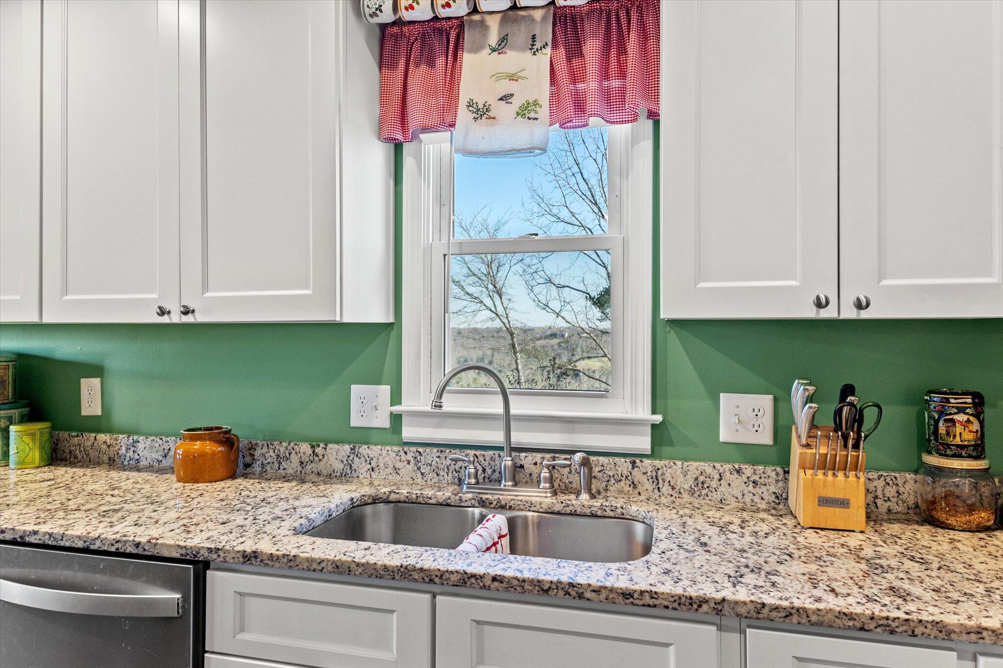 2083 Taylor Ridge Road Nicholasville, KY 40356 - Photo 6 of 51 08-0J2A5084
