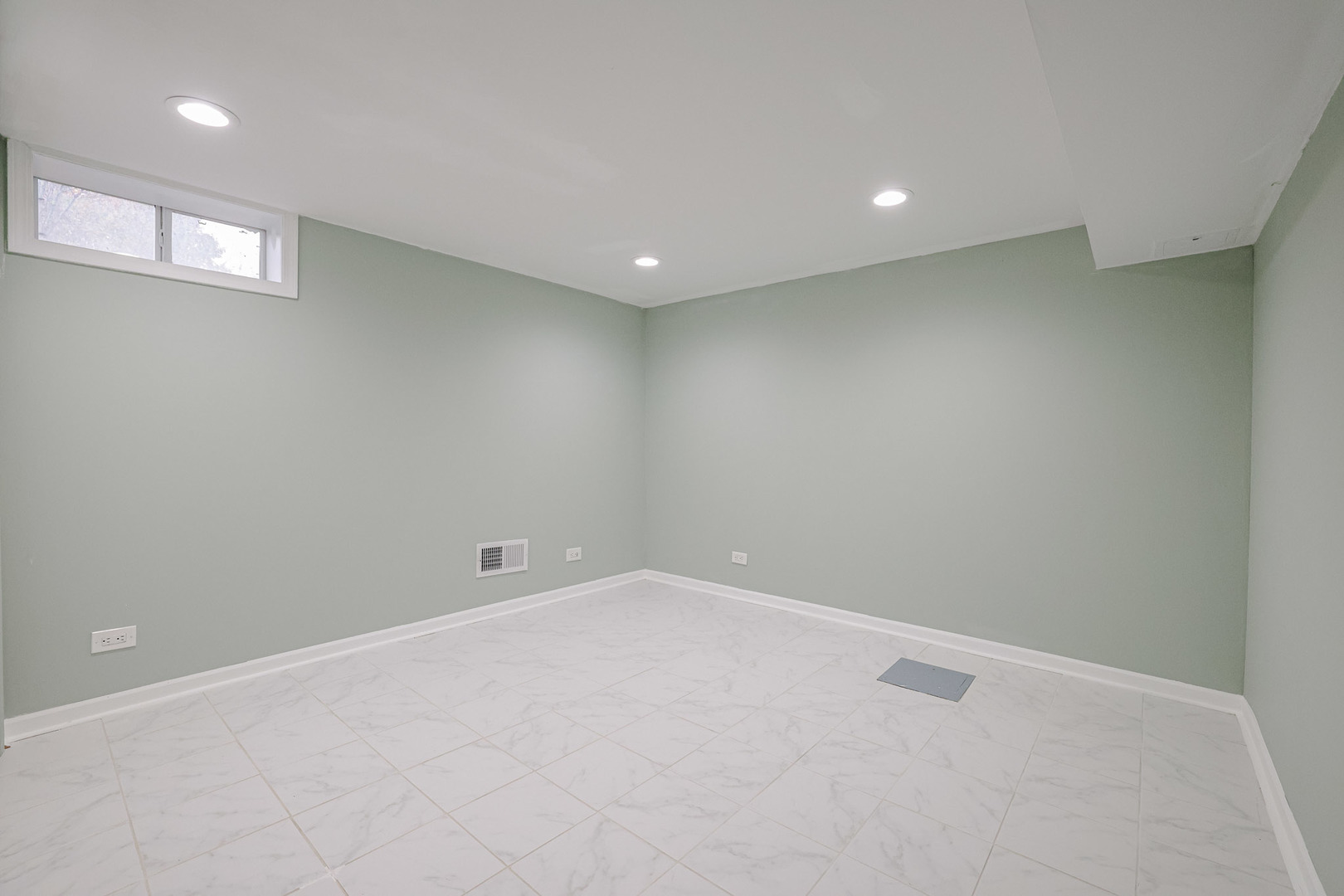 7501 East Prairie Road Skokie, IL 60076 - Photo 29 of 36