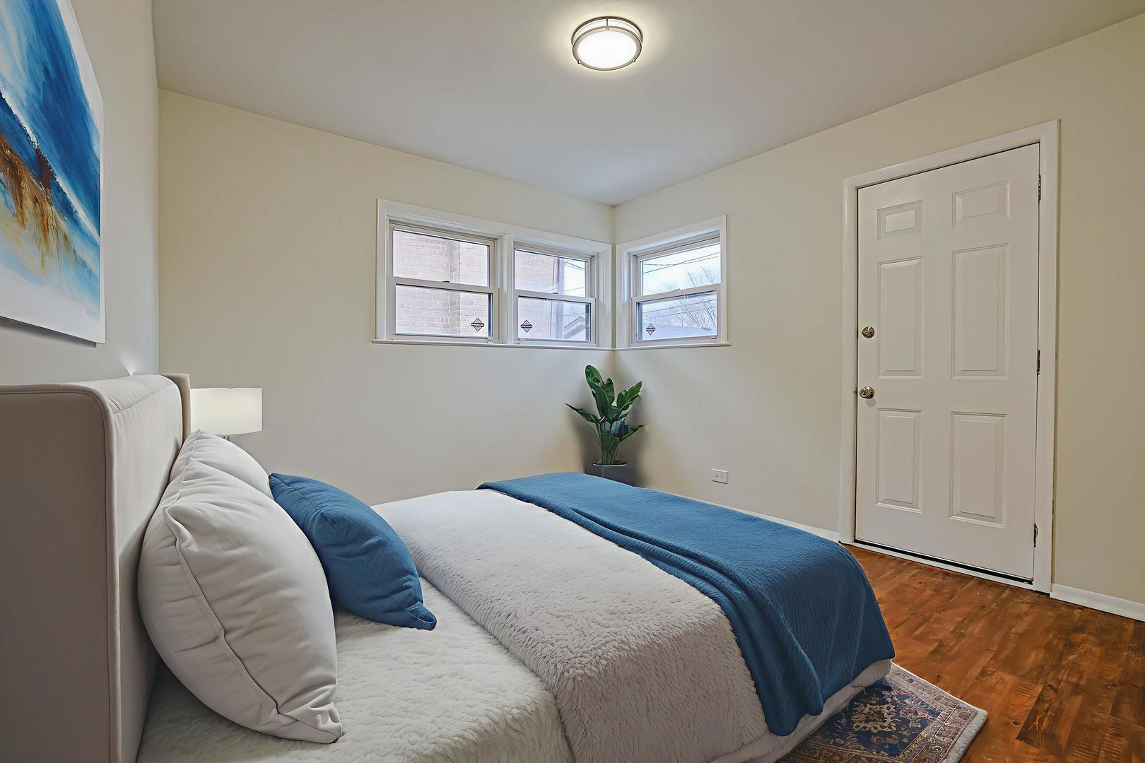 7501 East Prairie Road Skokie, IL 60076 - Photo 7 of 36