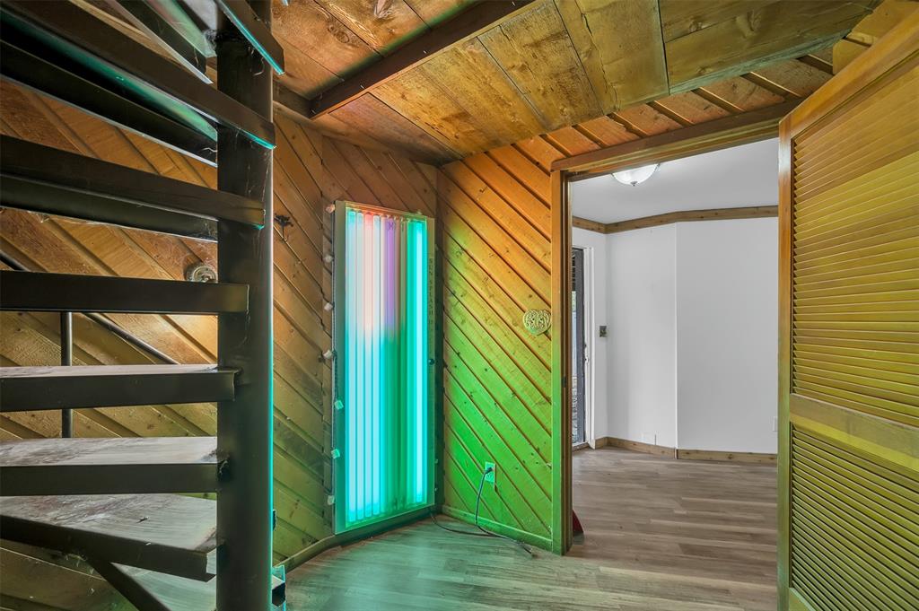 159 Catfish Trail Whitney, TX 76692 - Photo 6 of 36 a view of entryway