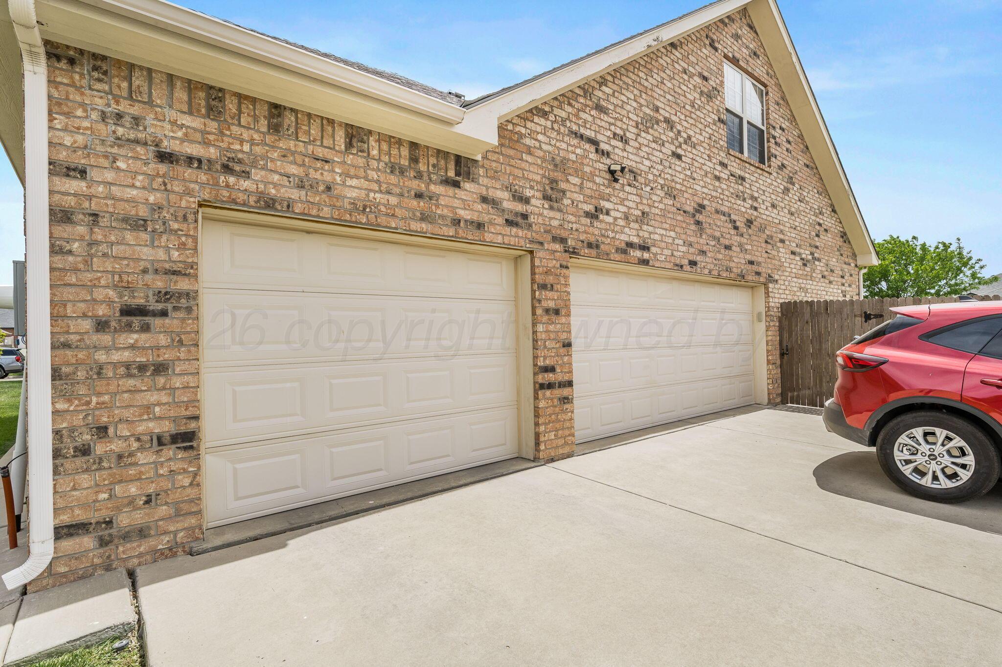 6508 Caddell Street Amarillo, TX 79119 - Photo 19 of 20 Garage