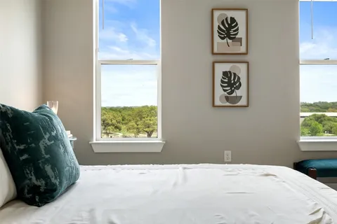 $400,000 | 4501 Jackson Avenue, Unit 5205, Austin, TX 78731