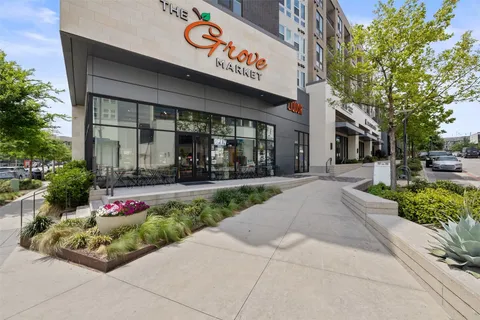 $400,000 | 4501 Jackson Avenue, Unit 5205, Austin, TX 78731