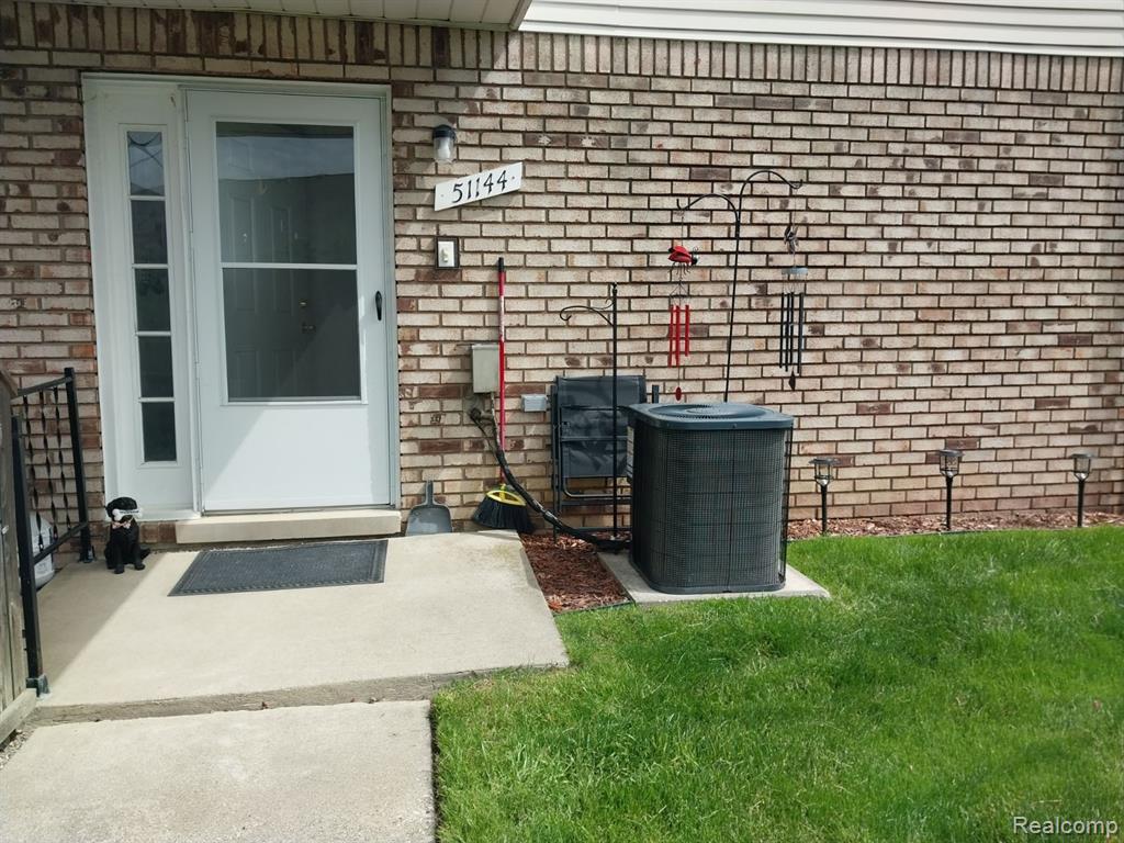51144 South Foster Road Chesterfield, MI 48047 - Photo 3 of 19