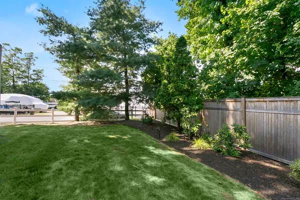 $649,500 | 80 Bywater Lane, Unit 80, Bridgeport, CT 06605
