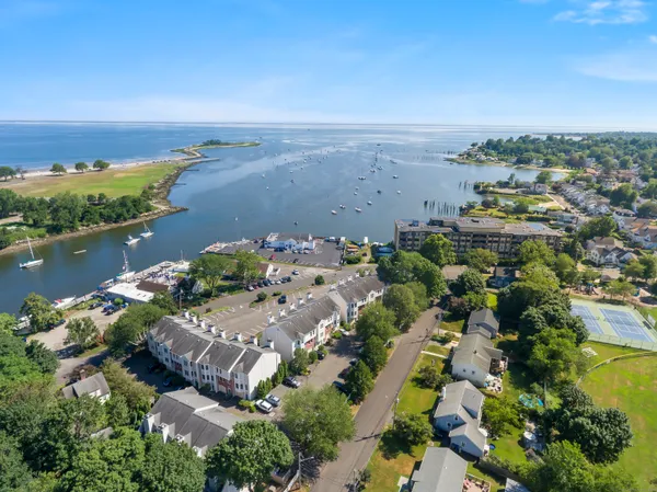 $649,500 | 80 Bywater Lane, Unit 80, Bridgeport, CT 06605