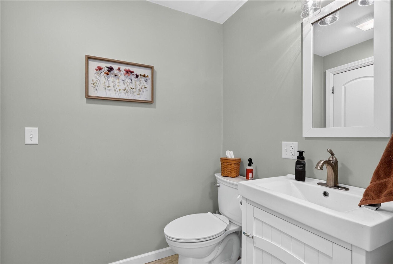 1630 South Colonel Point Drive Crystal, MI 48818 - Photo 30 of 64