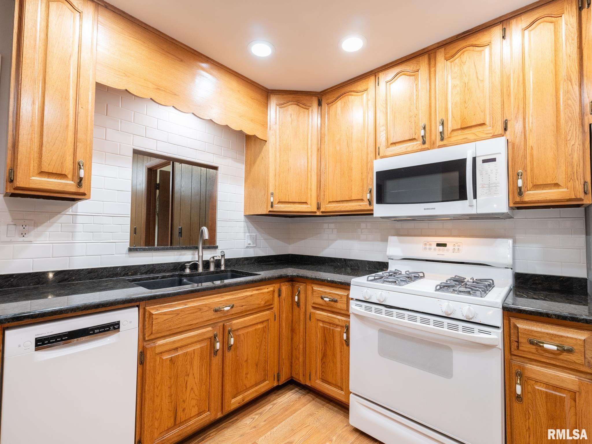 6227 North Hamilton Road Peoria, IL 61614 - Photo 45 of 68 Gallery Image 45