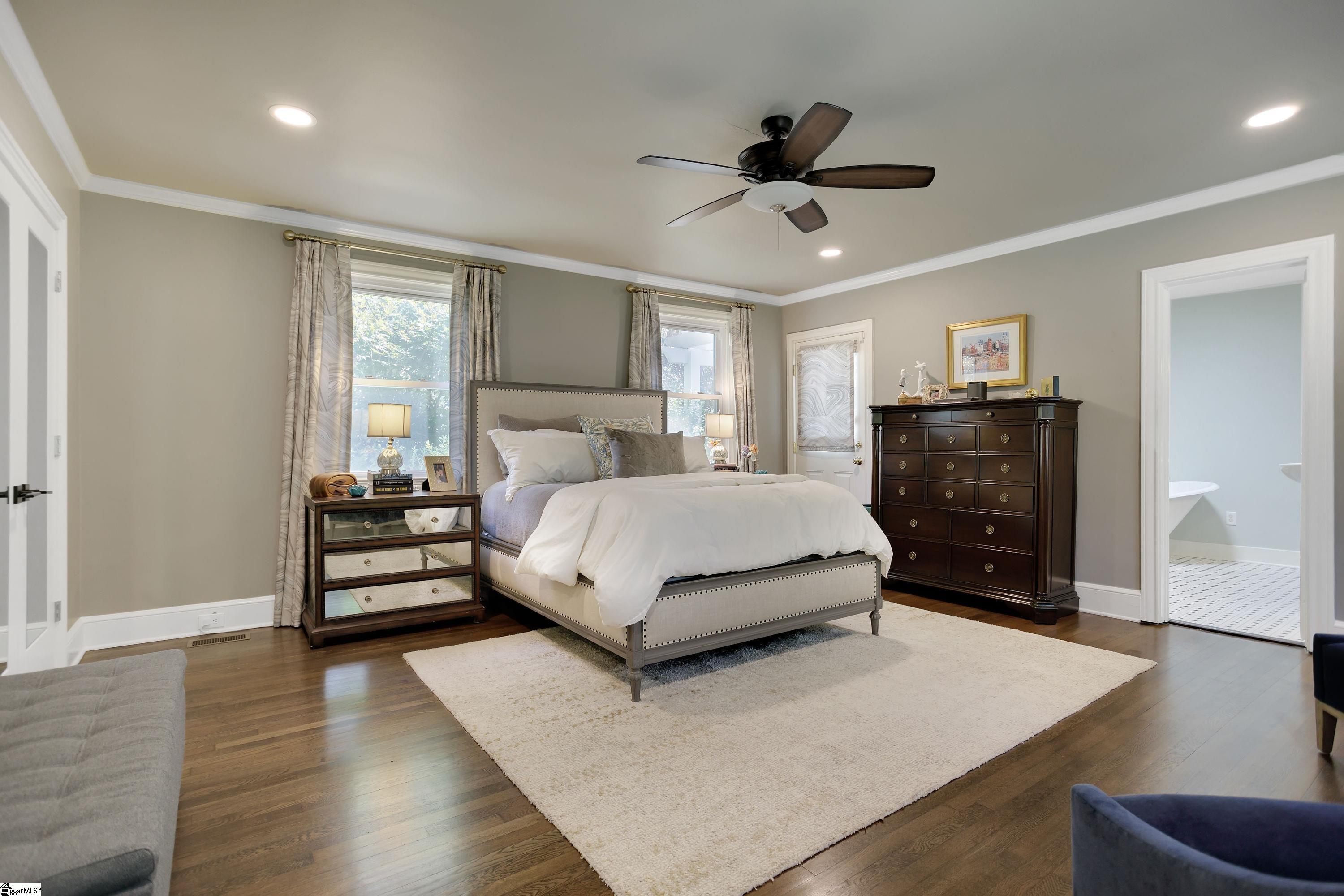 305 Summit Drive Greenville, SC 29609 - Photo 17 of 36