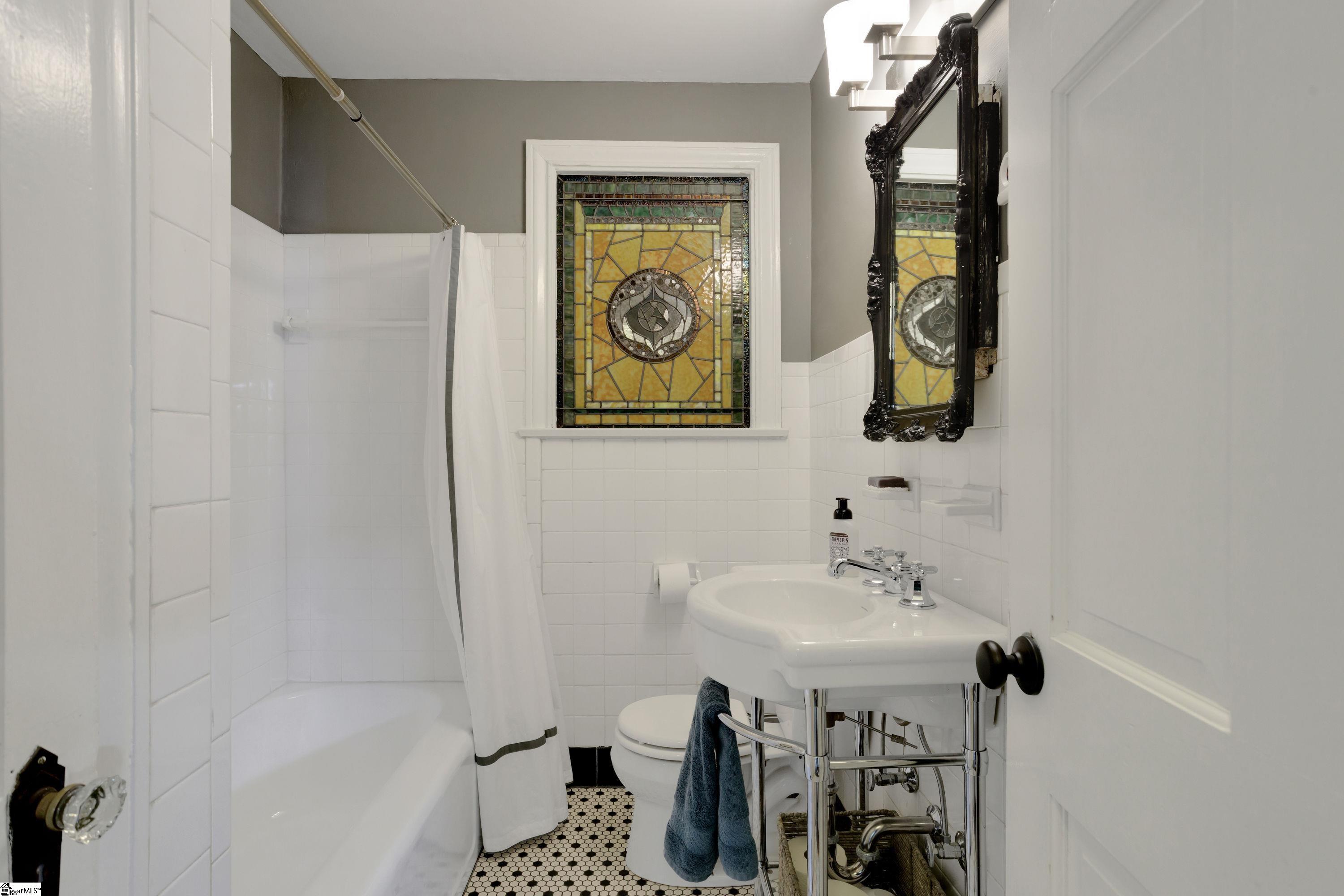 305 Summit Drive Greenville, SC 29609 - Photo 20 of 36