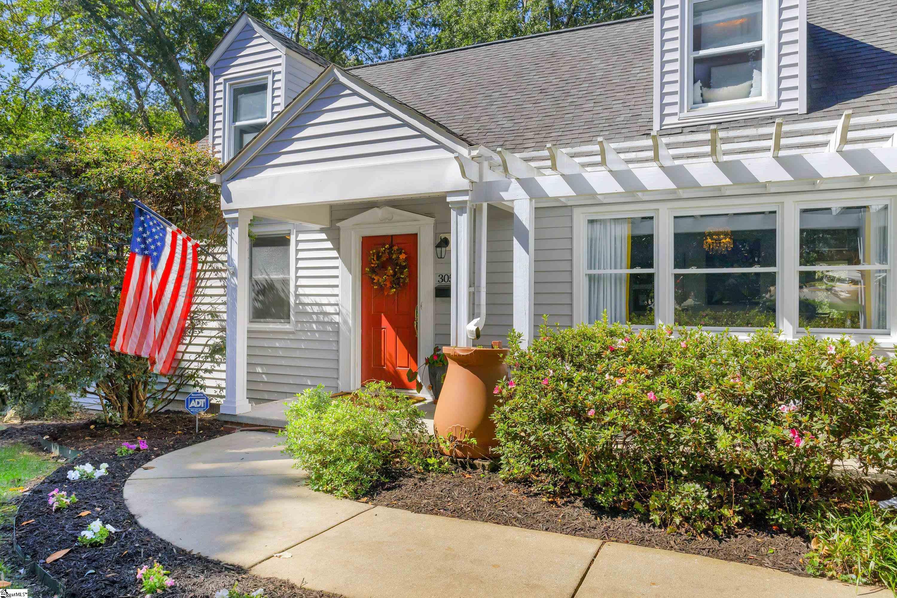 305 Summit Drive Greenville, SC 29609 - Photo 2 of 36