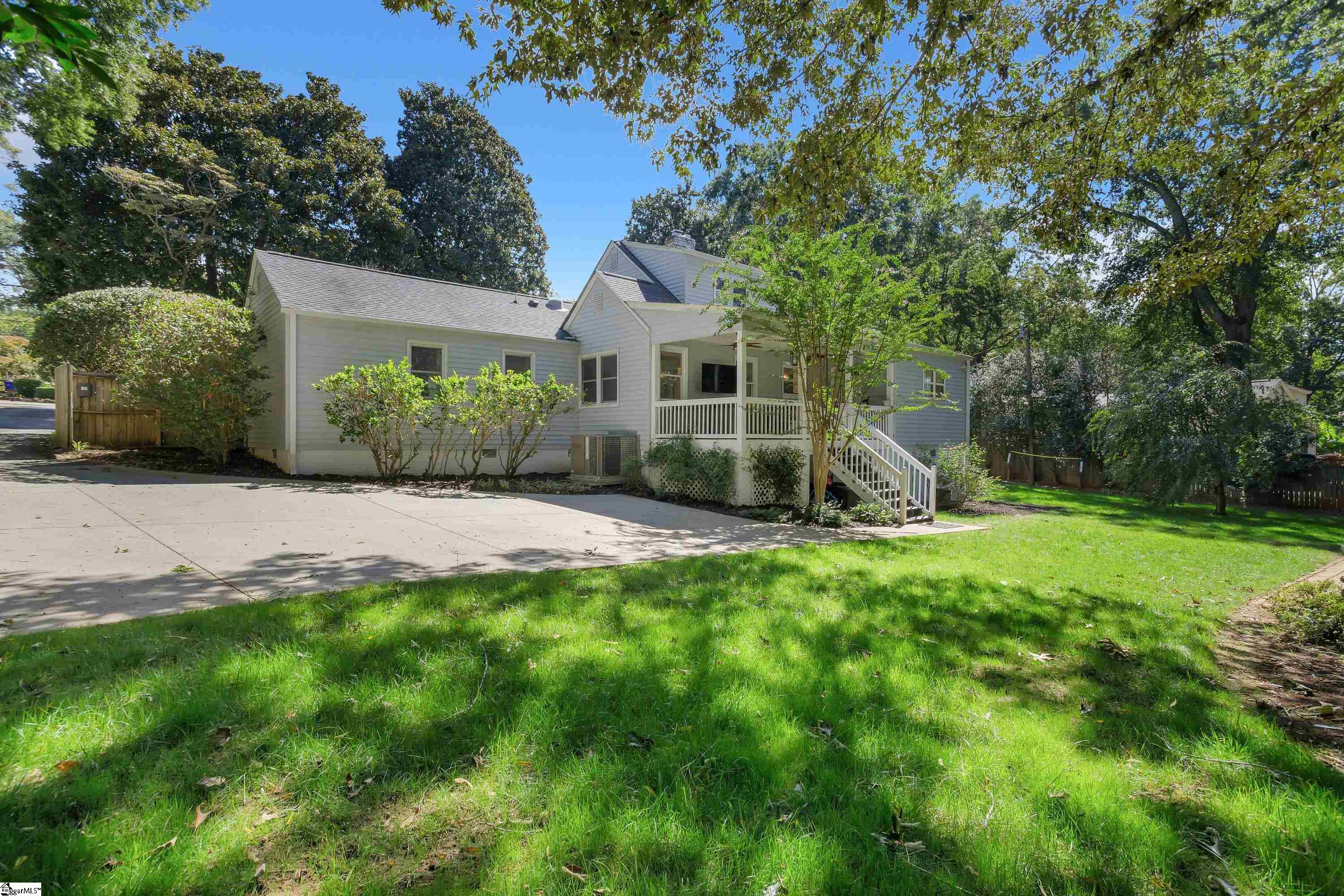 305 Summit Drive Greenville, SC 29609 - Photo 34 of 36