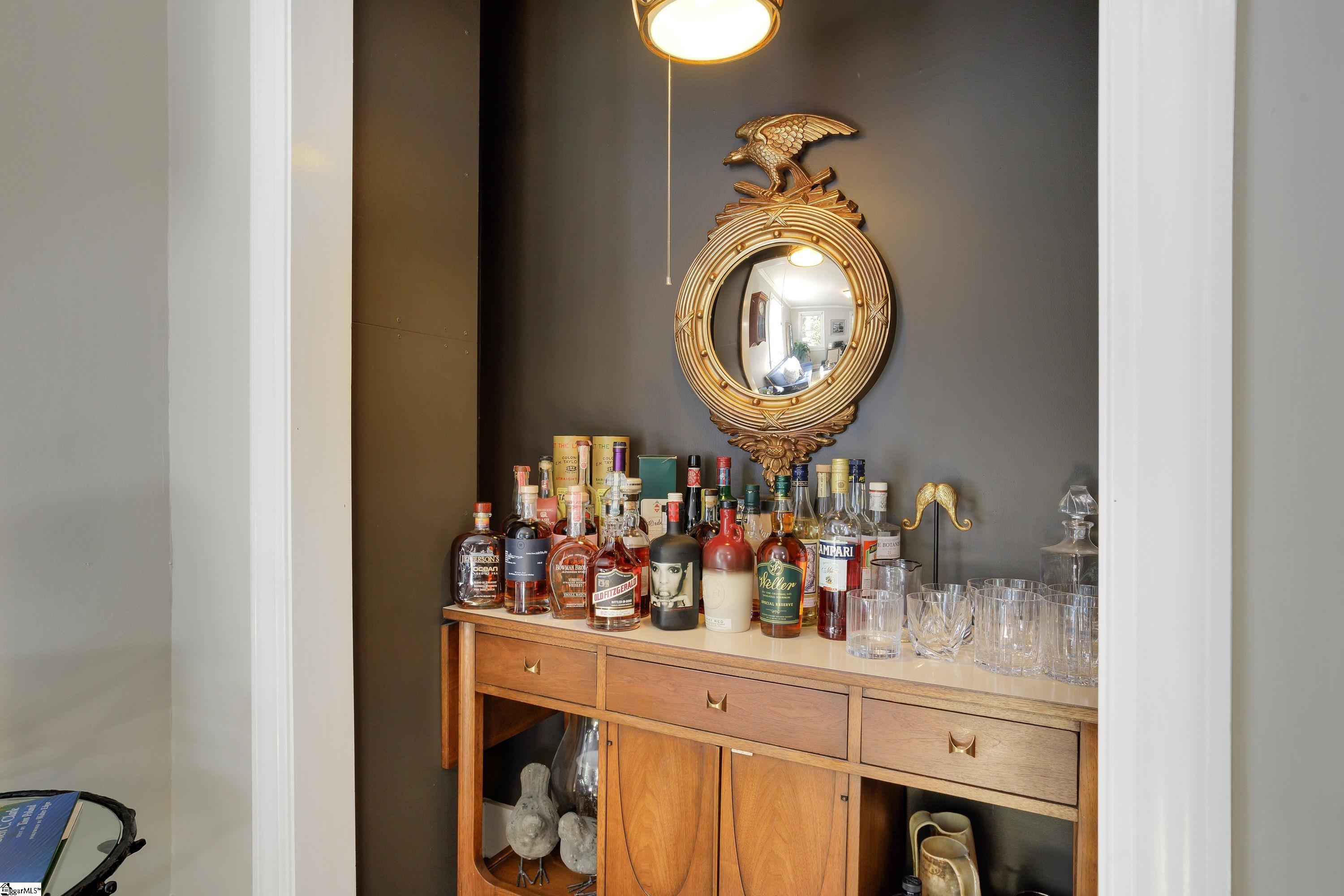 305 Summit Drive Greenville, SC 29609 - Photo 9 of 36