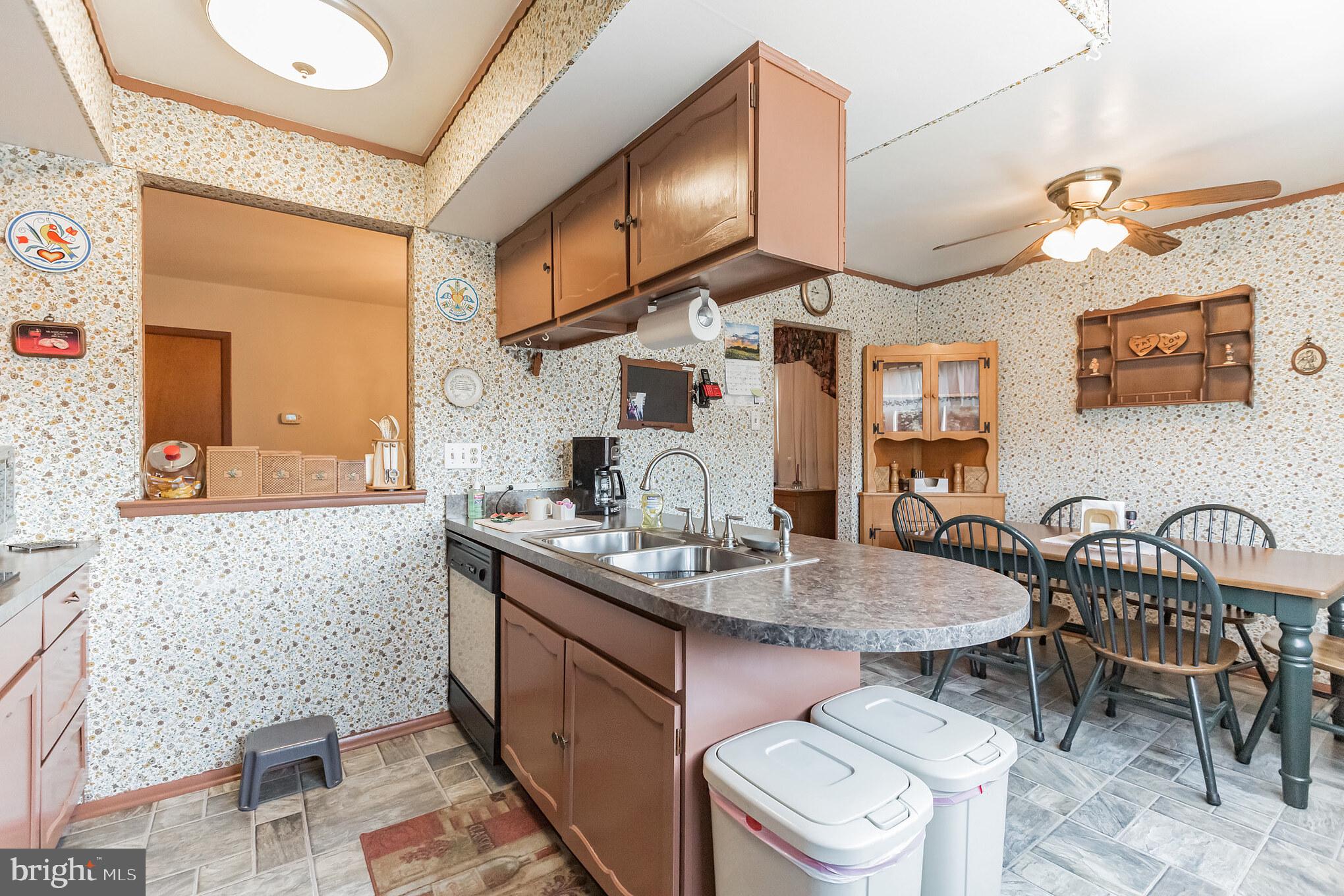 7417 Hill Road Philadelphia, PA 19128 - Photo 13 of 30 Gallery Image 13