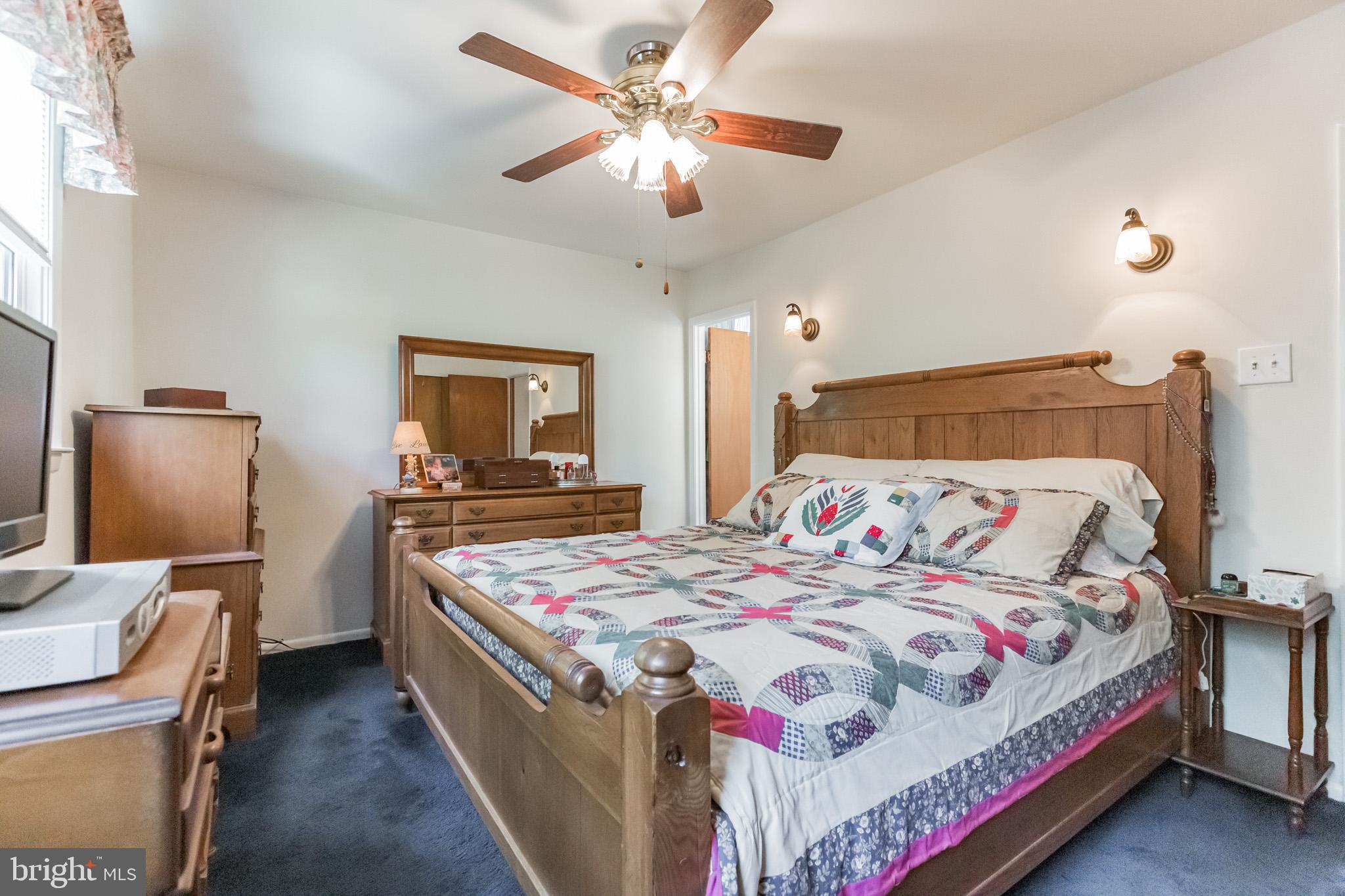 7417 Hill Road Philadelphia, PA 19128 - Photo 16 of 30 Gallery Image 16