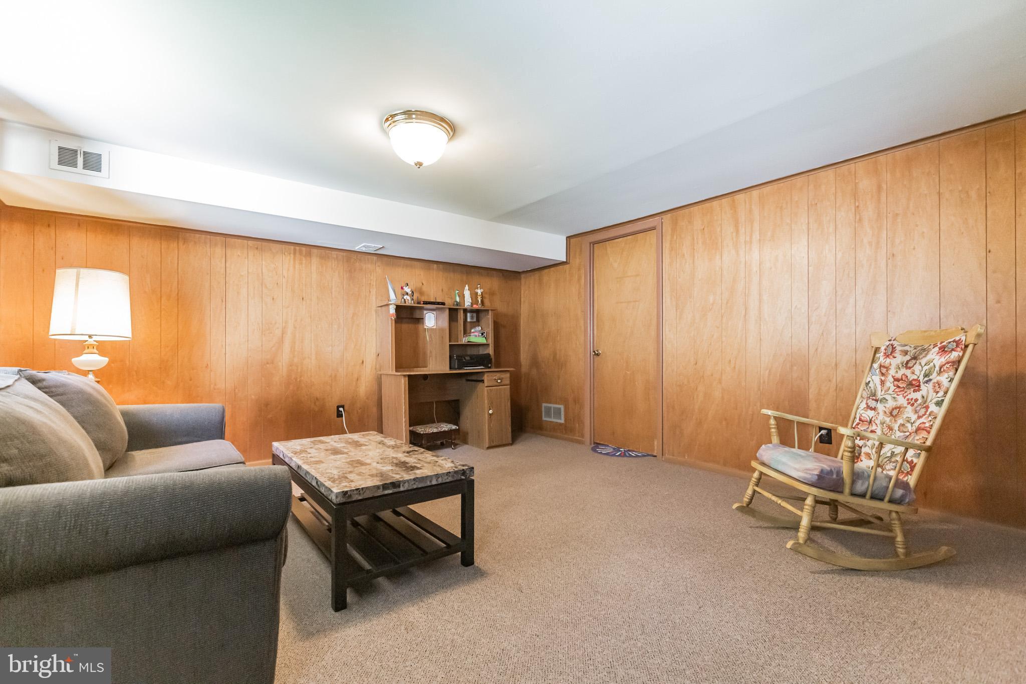 7417 Hill Road Philadelphia, PA 19128 - Photo 24 of 30 Gallery Image 24