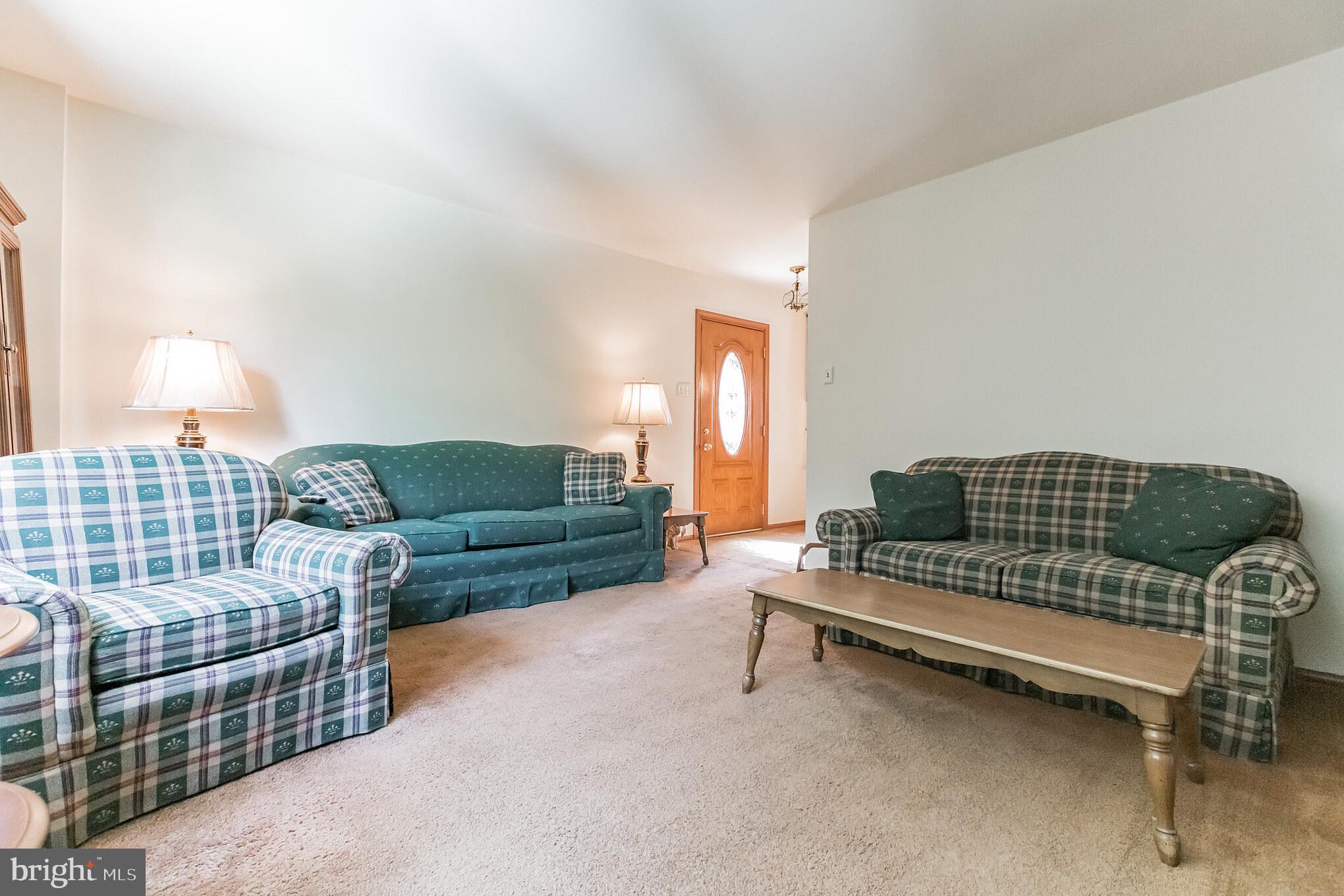 7417 Hill Road Philadelphia, PA 19128 - Photo 5 of 30 Gallery Image 5