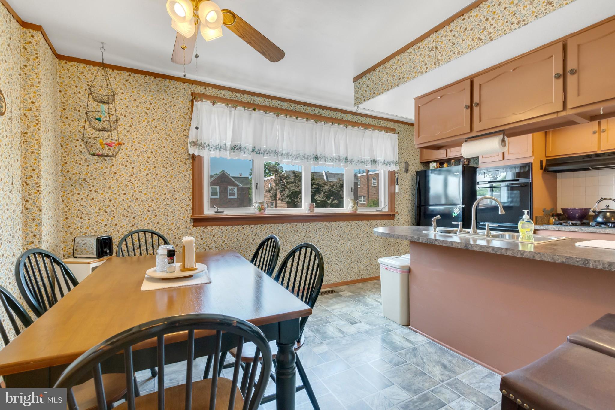 7417 Hill Road Philadelphia, PA 19128 - Photo 9 of 30 Gallery Image 9