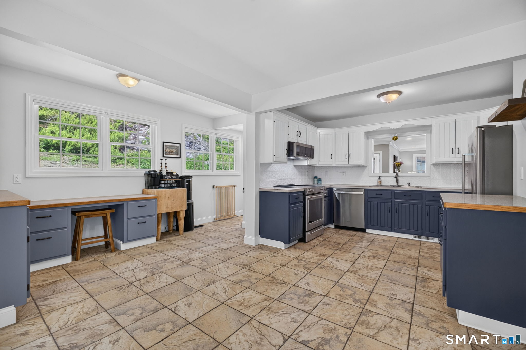 57 Edwards Road Bethany, CT 06524 - Photo 16 of 40