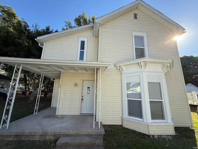 $213,500 | 63 East McKeever Street, Andrews, IN 46702