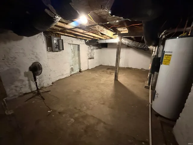 $213,500 | 63 East McKeever Street, Andrews, IN 46702