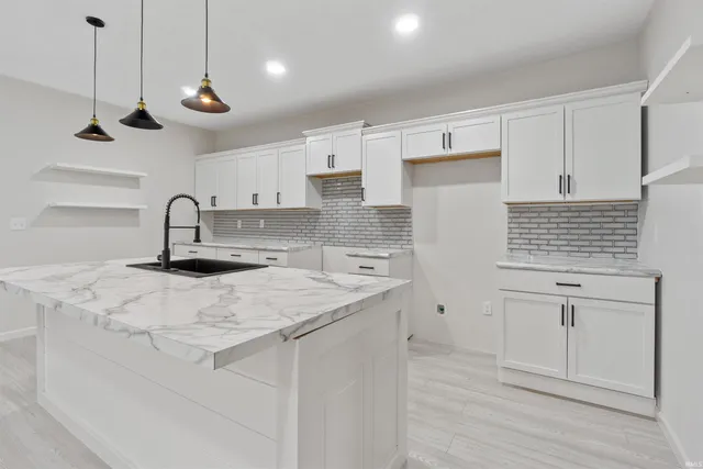 $205,000 | 63 East McKeever Street, Andrews, IN 46702