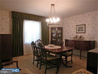 117 Boxwood Road Churchville, PA 18966 - Photo 3 of 12 Dining Room