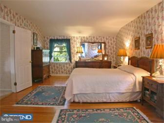 117 Boxwood Road Churchville, PA 18966 - Photo 7 of 12 Bedroom - Main