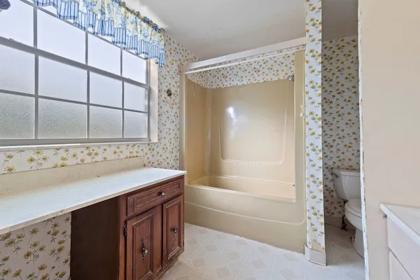 $232,000 | 493 Northeast Shelby Extension, Madison, FL 32340