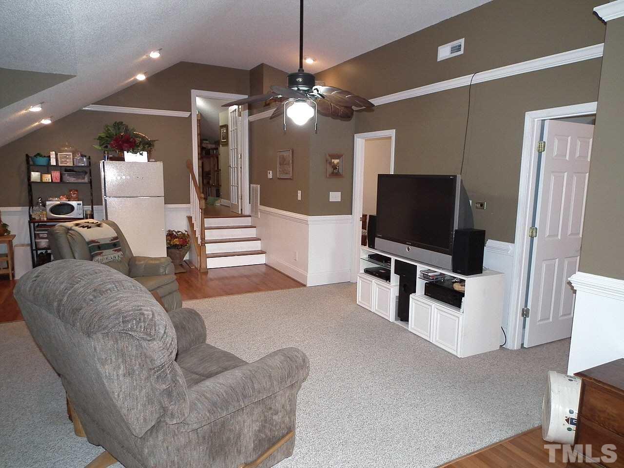 1009 Riderwood Court Willow Spring, NC 27592 - Photo 5 of 22 Gallery Image 5