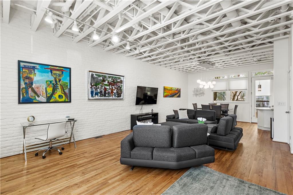 229 Peters Street Southwest, Unit 4 Atlanta, GA 30313 - Photo 4 of 21 Gallery Image 4