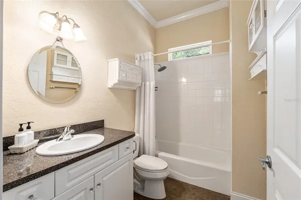 $345,000 | 16624 Northwest 165th Terrace, Alachua, FL 32615