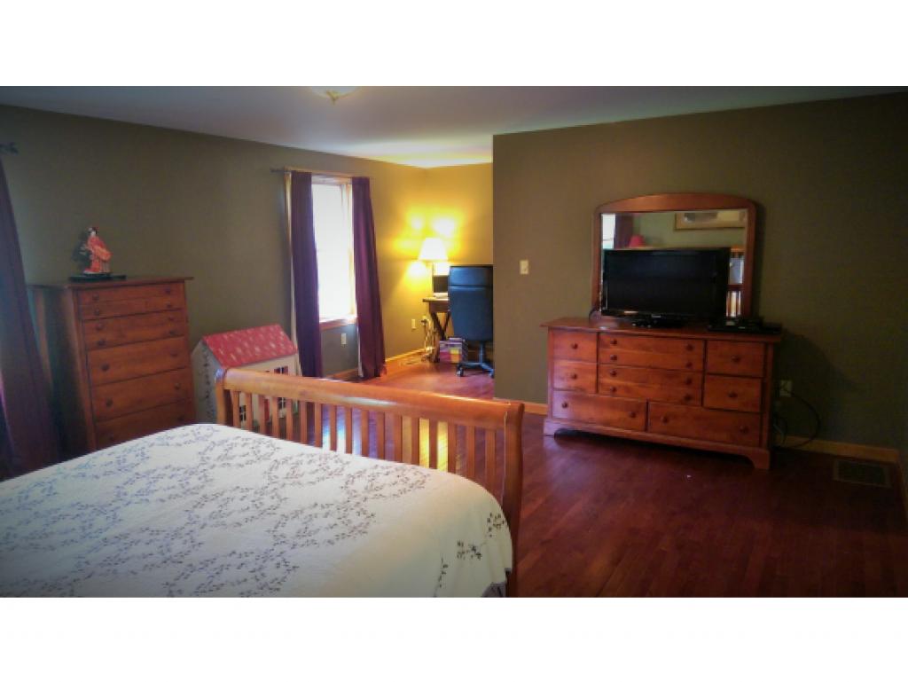75 Raymond Road Deerfield, NH 03037 - Photo 23 of 29