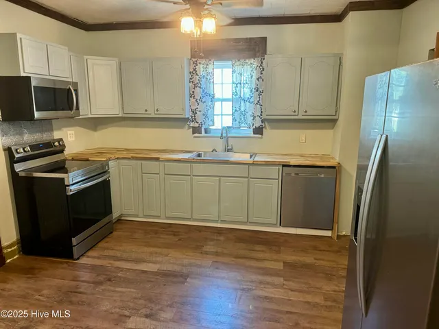 $104,900 | 205 Railroad Street, Kelford, NC 27847