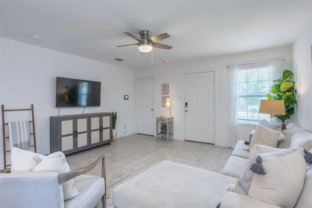 $2,150 | 6104 Darkstar Drive, Forney, TX 75126