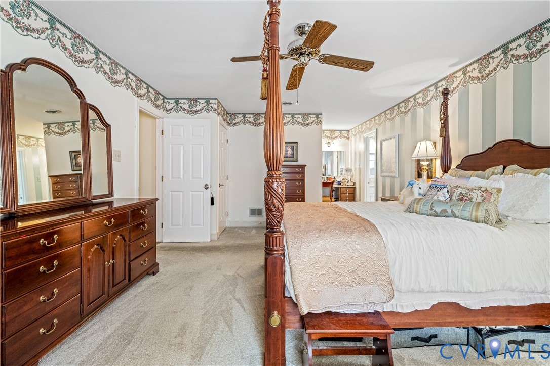 8404 Copperpenny Terrace Chesterfield, VA 23832 - Photo 26 of 40 a living room with furniture