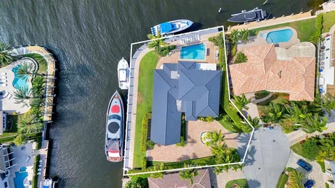 $4,495,950 | 2593 Southeast 9th Street, Pompano Beach, FL 33062