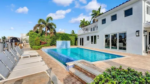 $4,495,950 | 2593 Southeast 9th Street, Pompano Beach, FL 33062