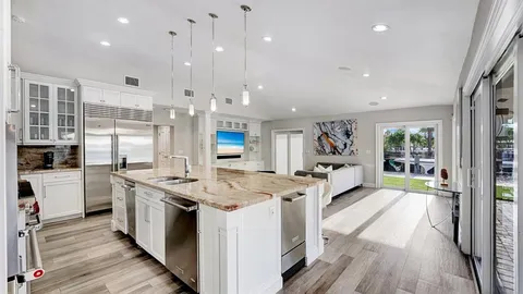 $4,495,950 | 2593 Southeast 9th Street, Pompano Beach, FL 33062