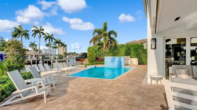 $4,495,950 | 2593 Southeast 9th Street, Pompano Beach, FL 33062