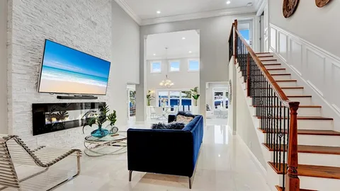 $4,495,950 | 2593 Southeast 9th Street, Pompano Beach, FL 33062