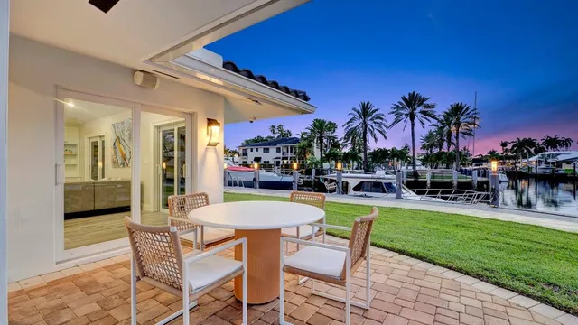 $4,495,950 | 2593 Southeast 9th Street, Pompano Beach, FL 33062