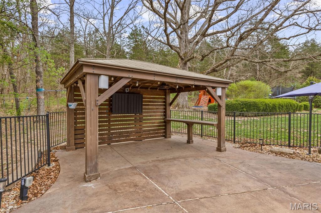 401 Jasper Road Festus, MO 63028 - Photo 4 of 74