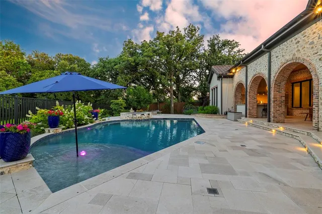 $2,950,000 | 2401 Glen Brook Court, Southlake, TX 76092