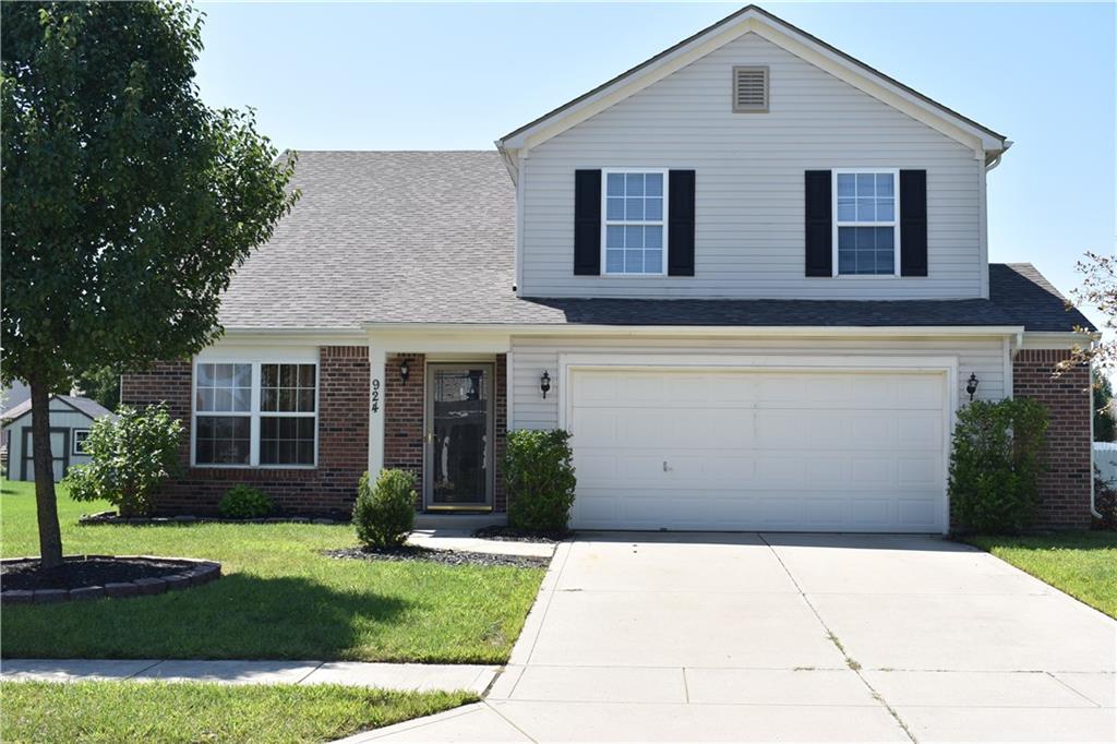 924 Needle Ridge Lane Brownsburg, IN 46112 - Photo 2 of 30 Gallery Image 2