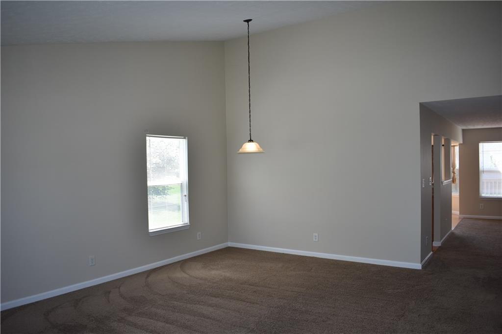 924 Needle Ridge Lane Brownsburg, IN 46112 - Photo 9 of 30 Gallery Image 9